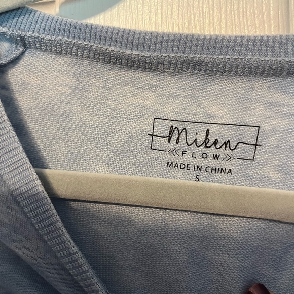 SALE! Bundle & Save ‘Save Water drink Wine’ light weight, sweatshirt style top - Picture 2 of 3